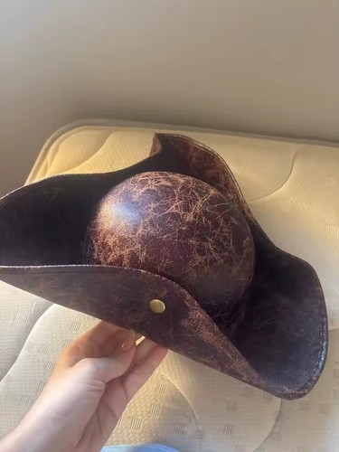 Brown faux leather - brown, pirate